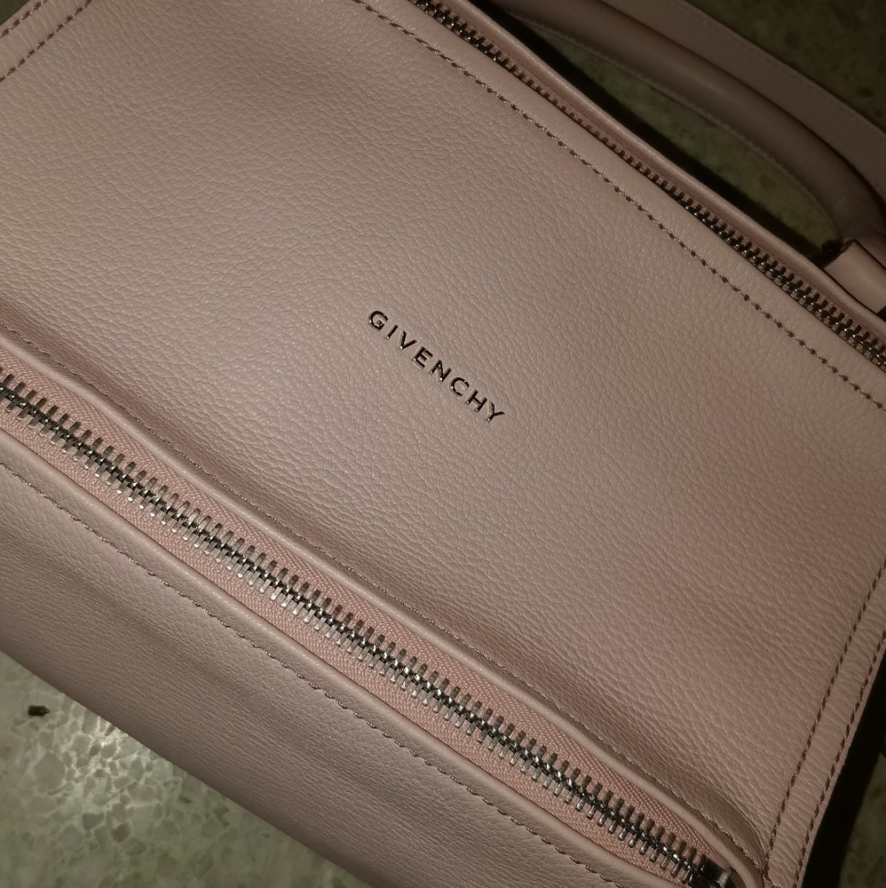 NWT GIVENCHY PANDORA BAG RETAIL $1890